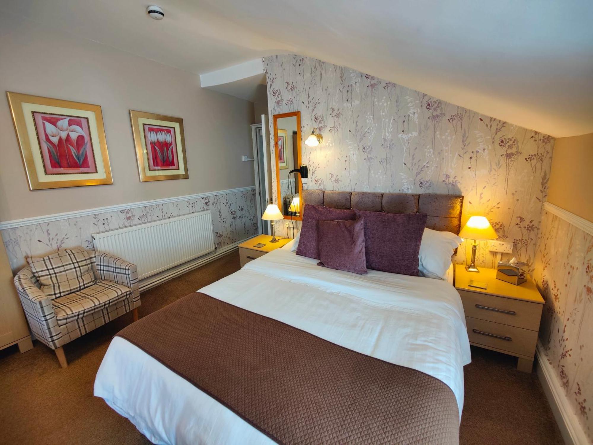 The Pack O' Cards Hotel Combe Martin Exterior photo